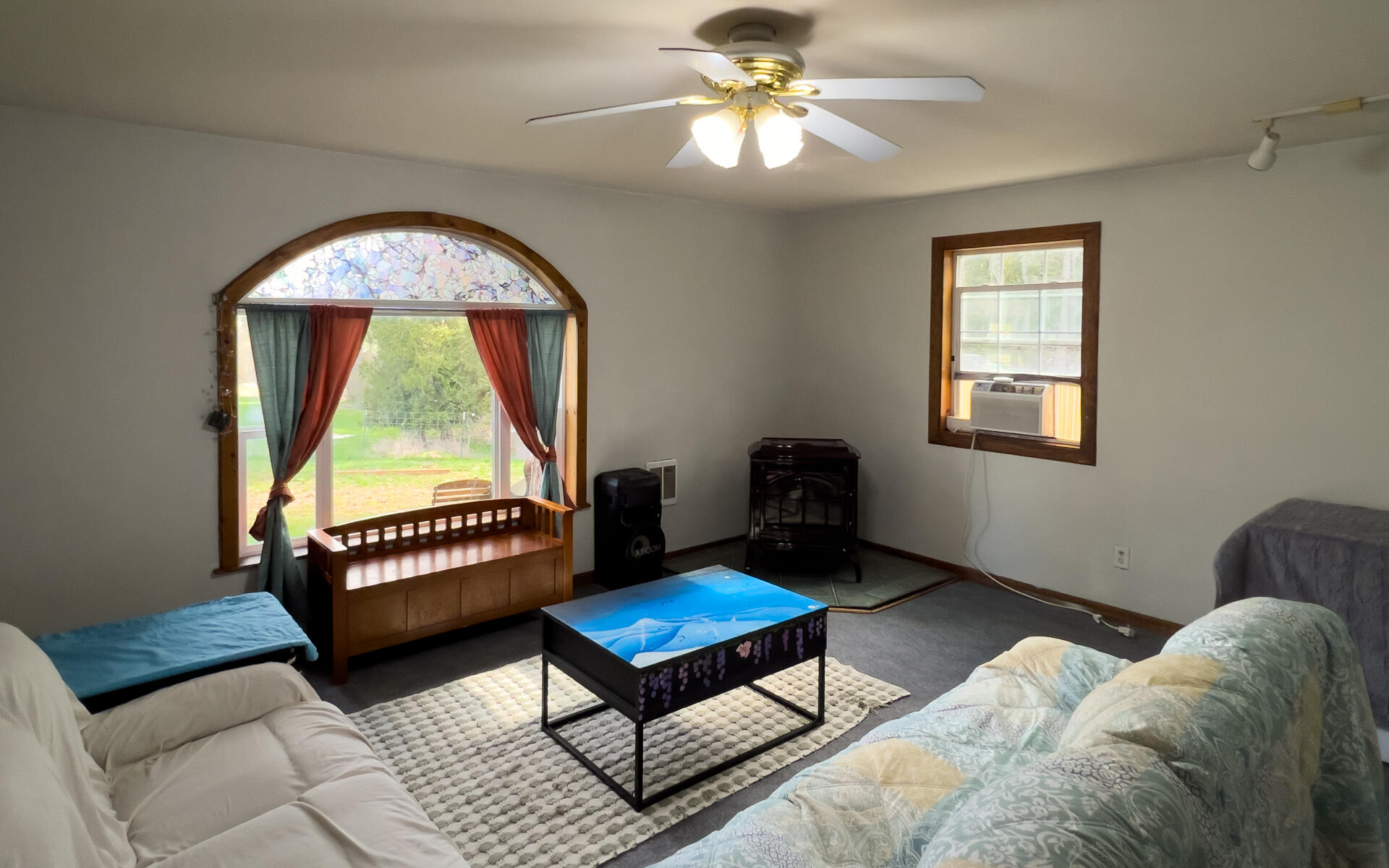 
                        Property photograph at
                        2063-A MARBLE VALLEY BASIN RD
                      