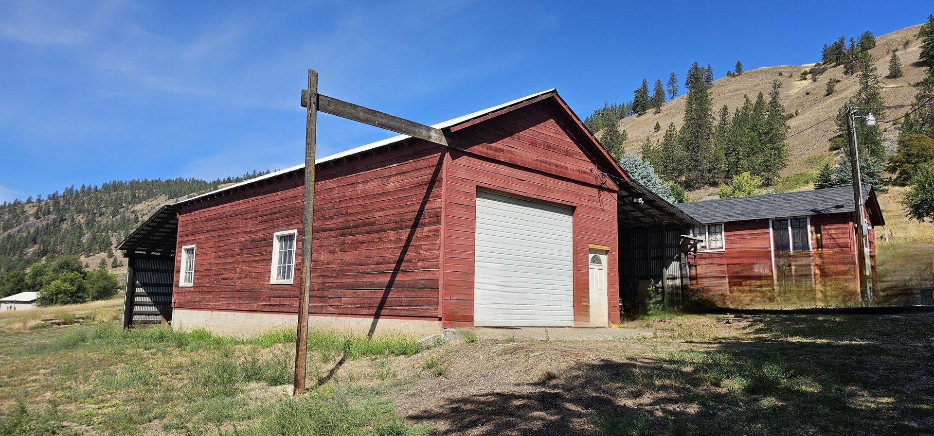 
                        Property photograph at
                        792 A HWY 395 N
                      