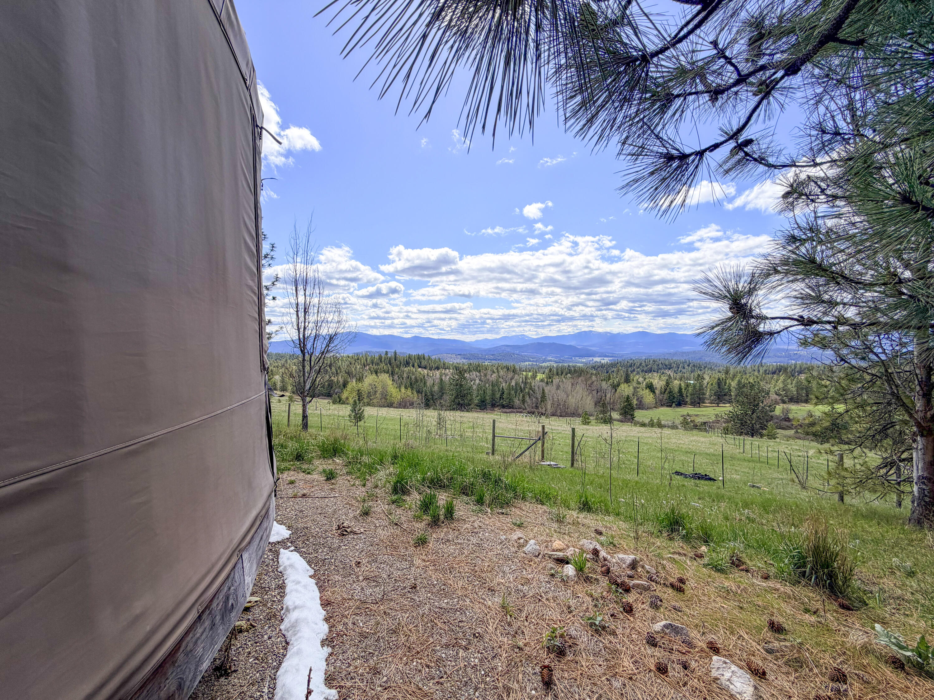 
                        Property photograph at
                        829 DOMINION SPRINGS WAY
                      