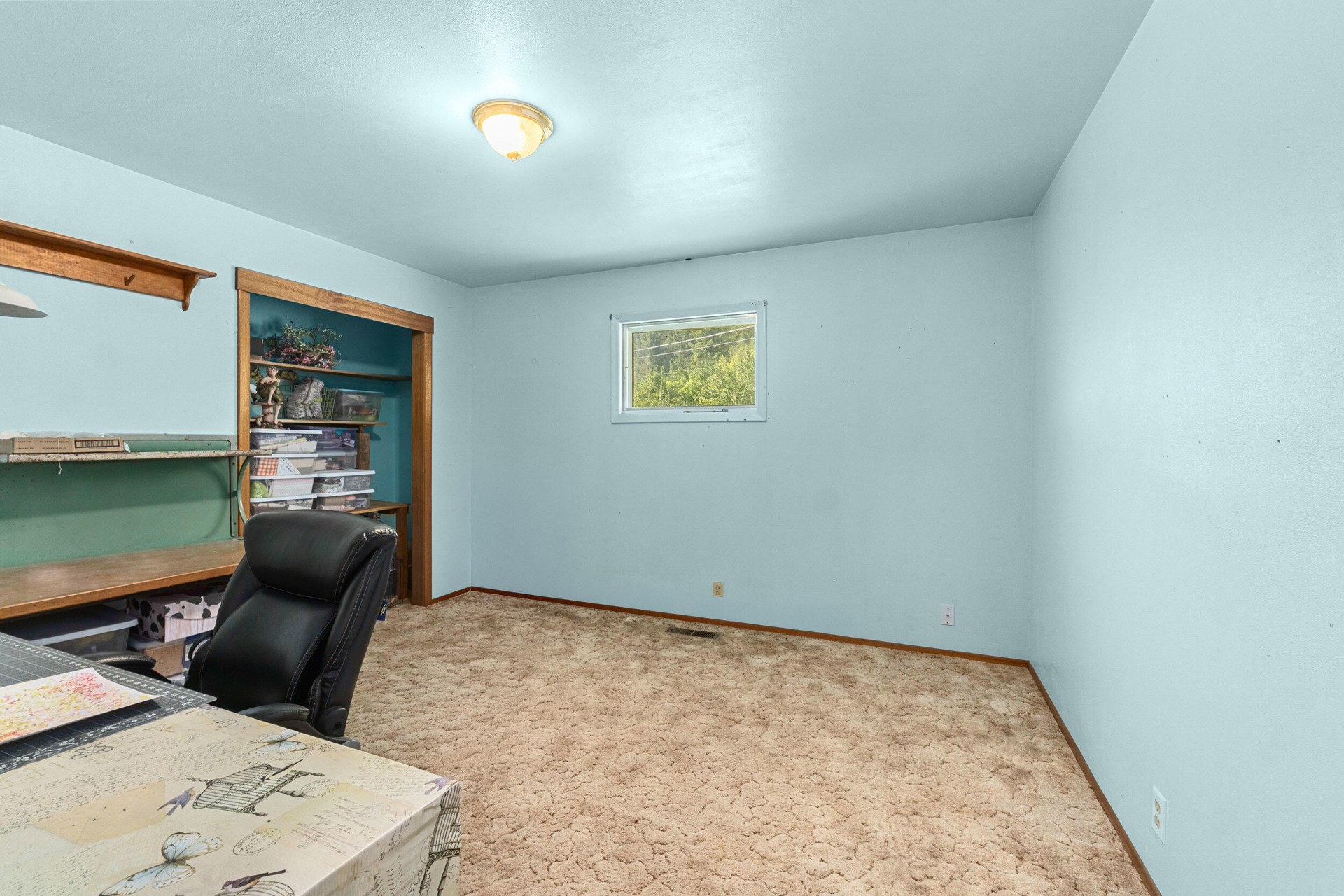 
                        Property photograph at
                        511 VALLEY WESTSIDE RD
                      