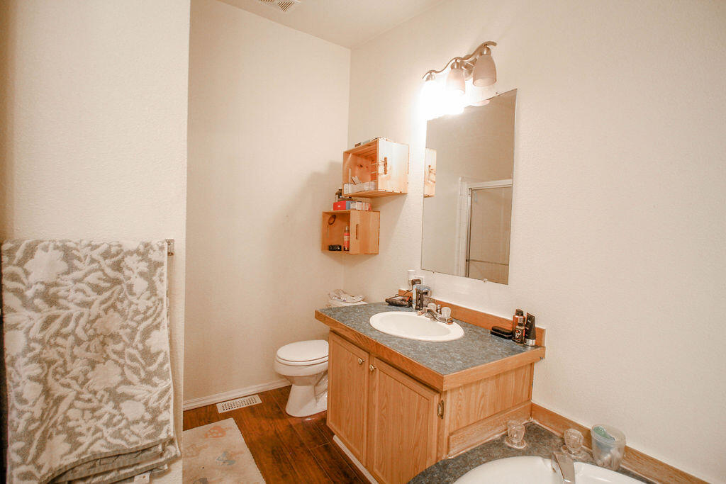
                        Property photograph at
                        686 OLD ARDEN #38 HWY
                      