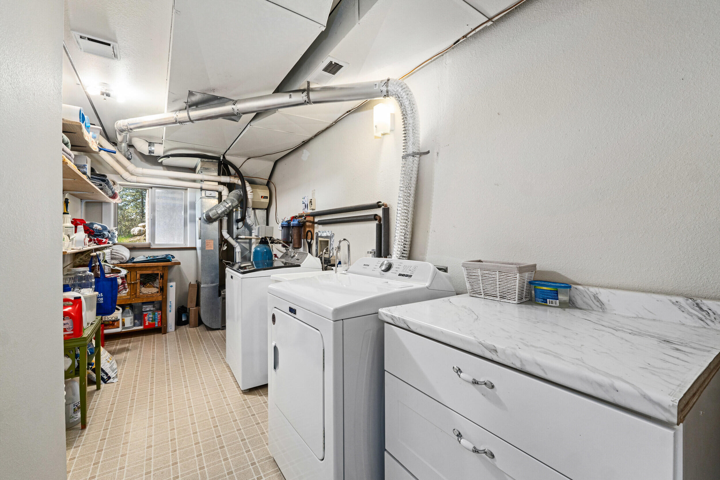 
                        Property photograph at
                        753 C ARDEN BUTTE RD
                      