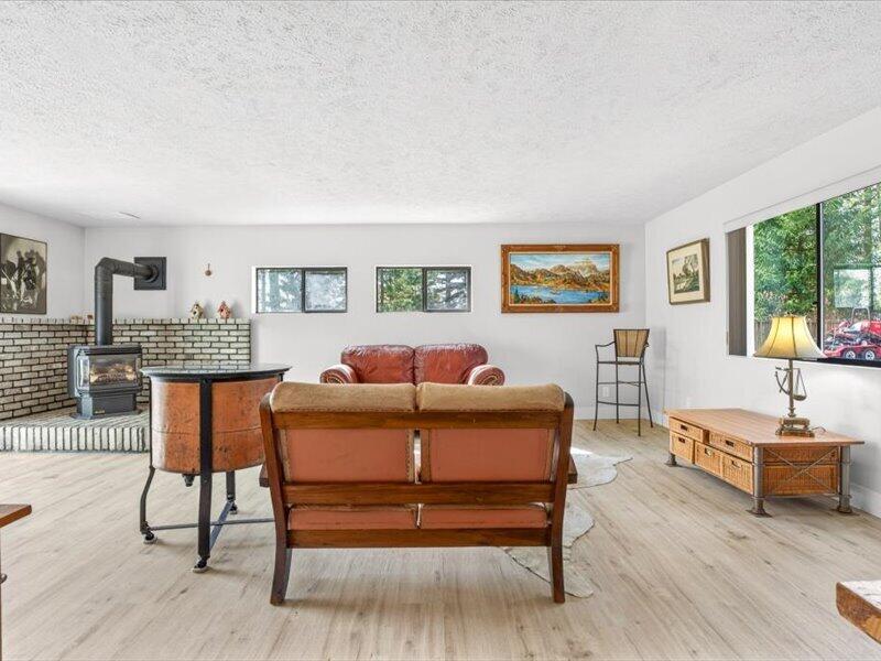 
                        Property photograph at
                        147 RICHMOND LN
                      