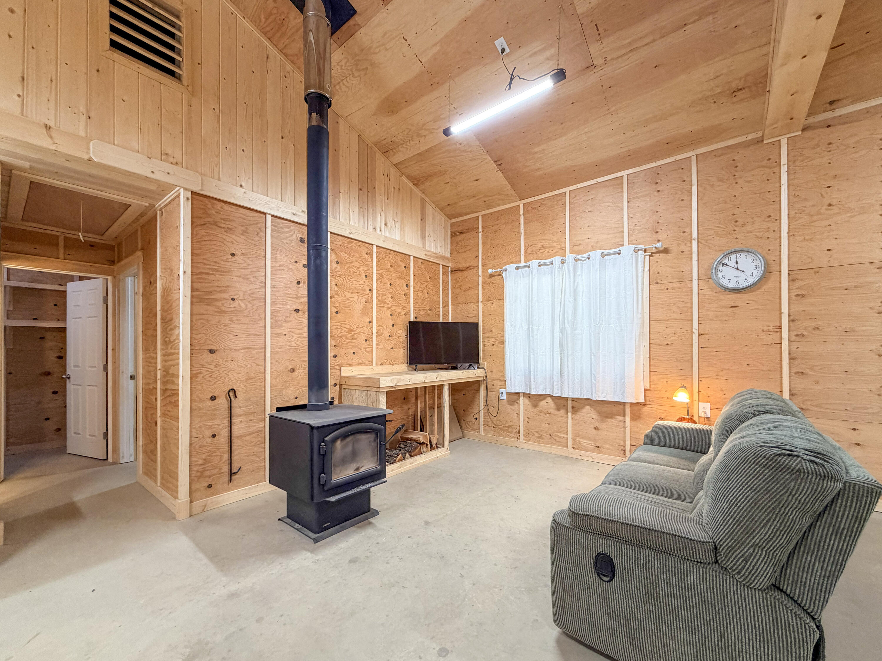 
                        Property photograph at
                        3402 LARKSPUR WAY
                      