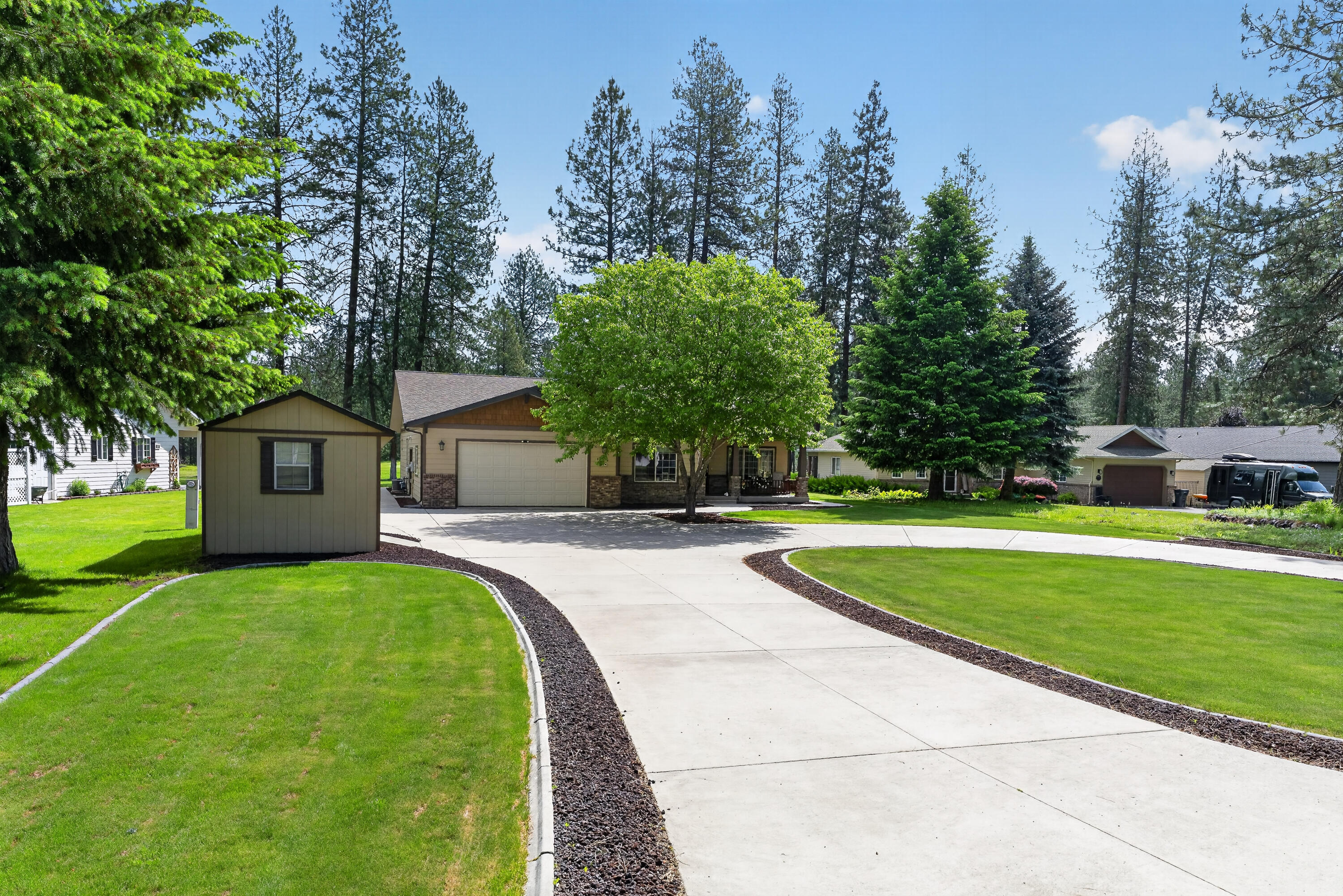 
                        Property photograph at
                        257 EAGLE DR
                      