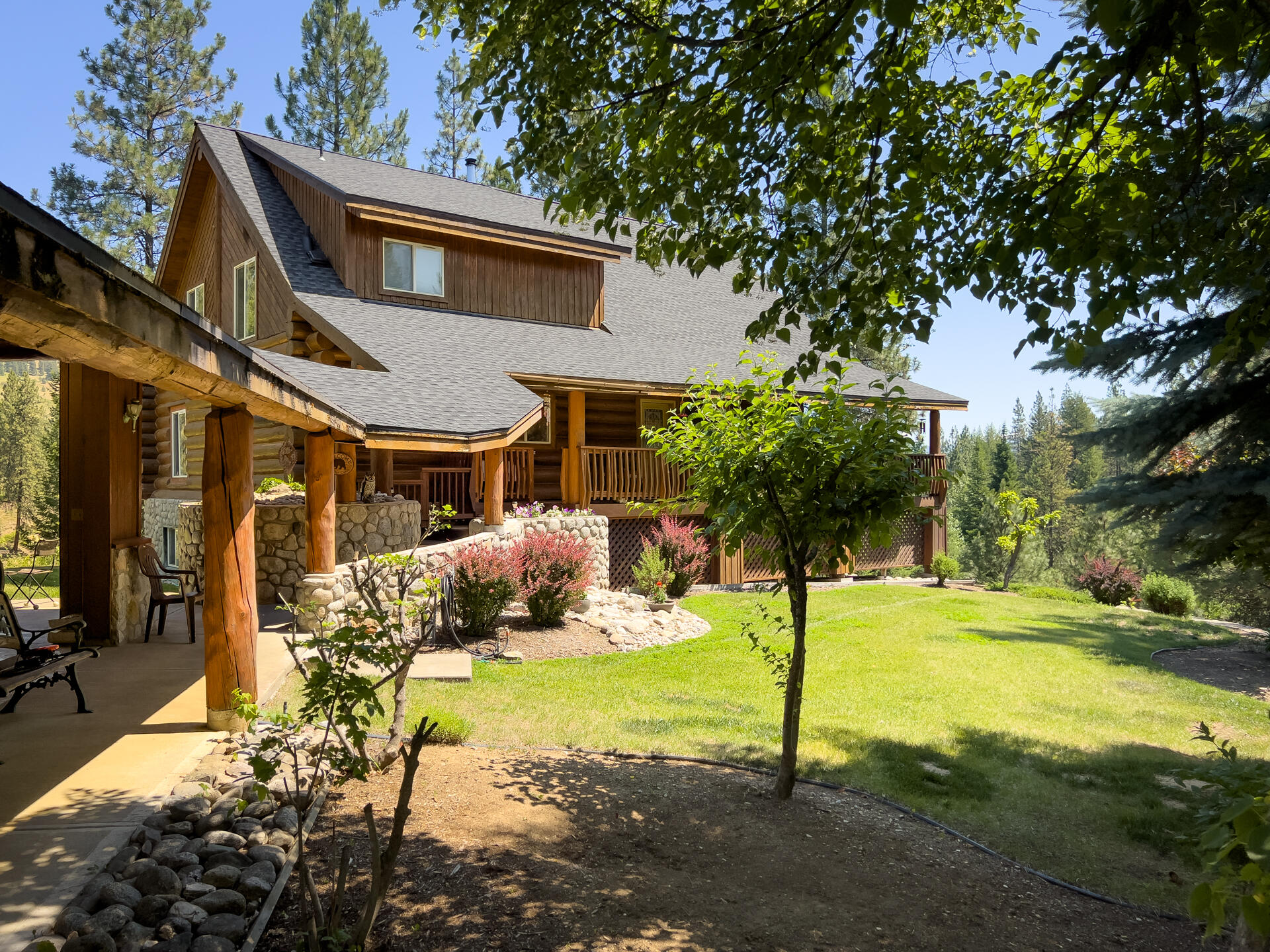 
            Exterior of
            169 BARNABY CREEK SOUTH SIDE RD
          