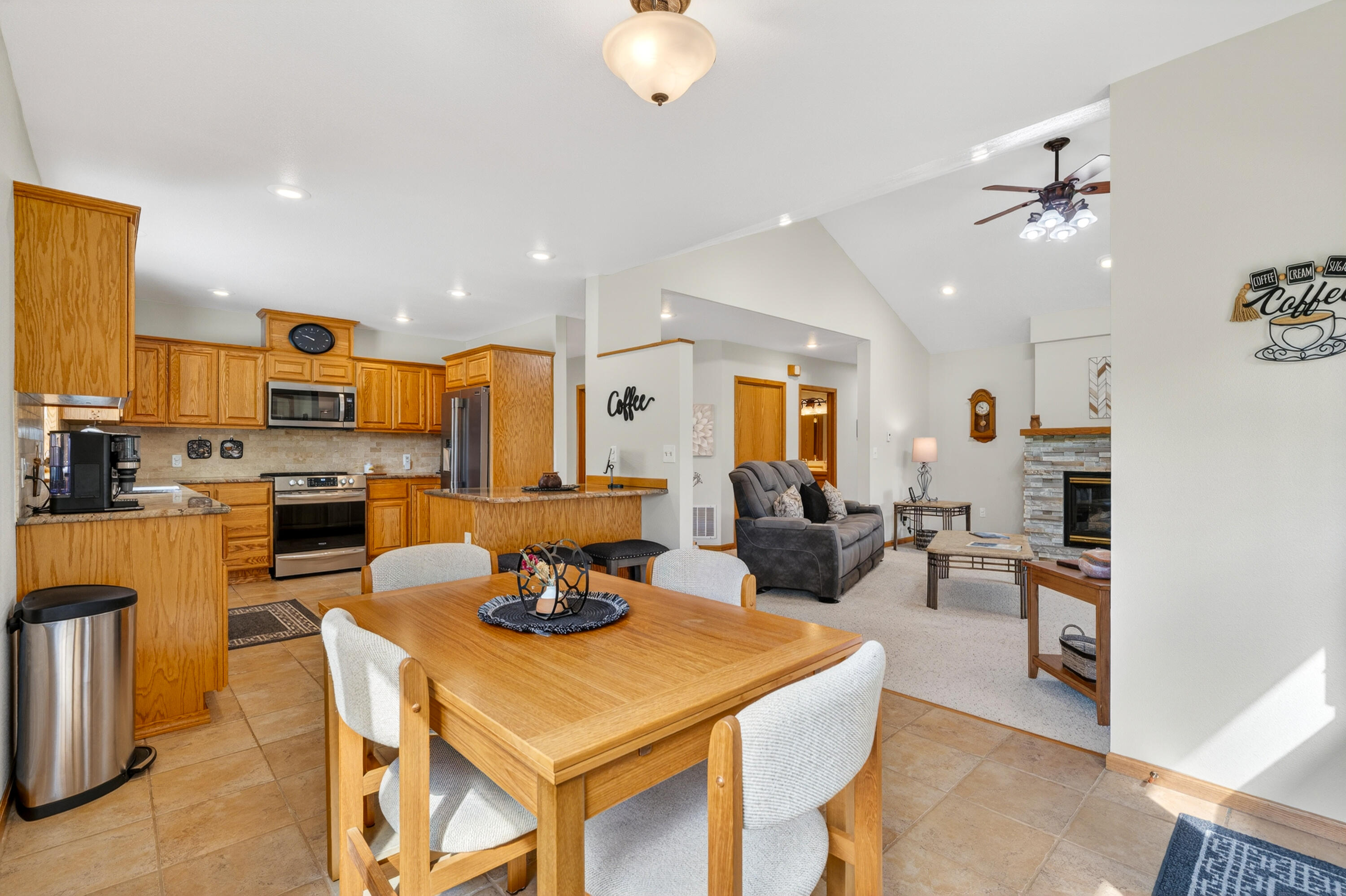 
                        Property photograph at
                        257 EAGLE DR
                      