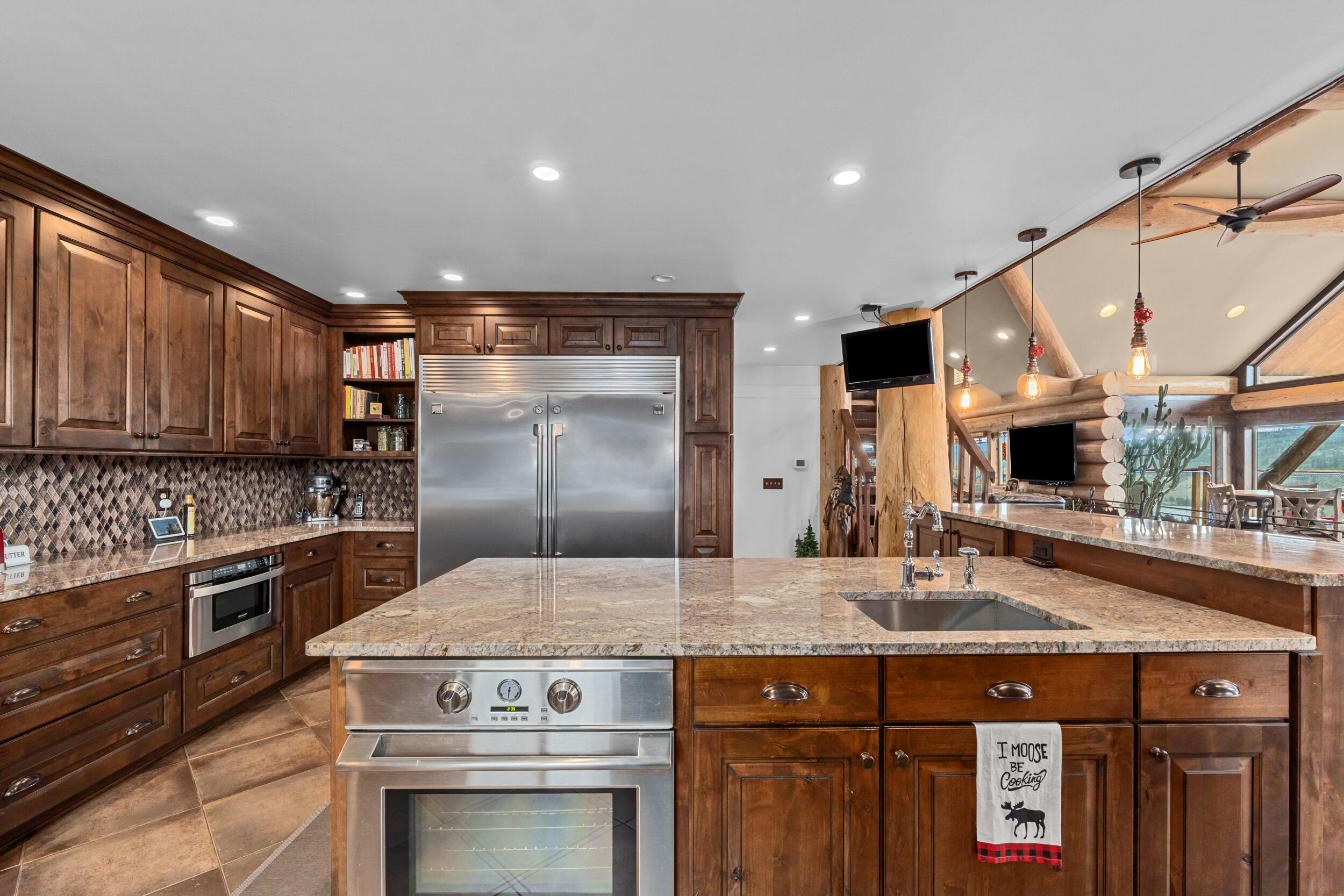 
                        Property photograph at
                        33905 WINTERWOOD LN E
                      