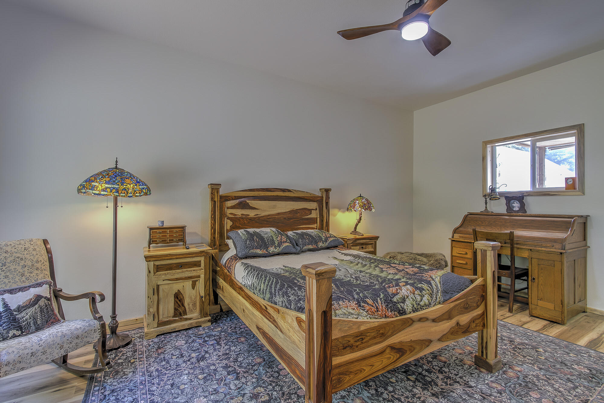
                        Property photograph at
                        3829 DEEP LAKE BOUNDARY RD
                      