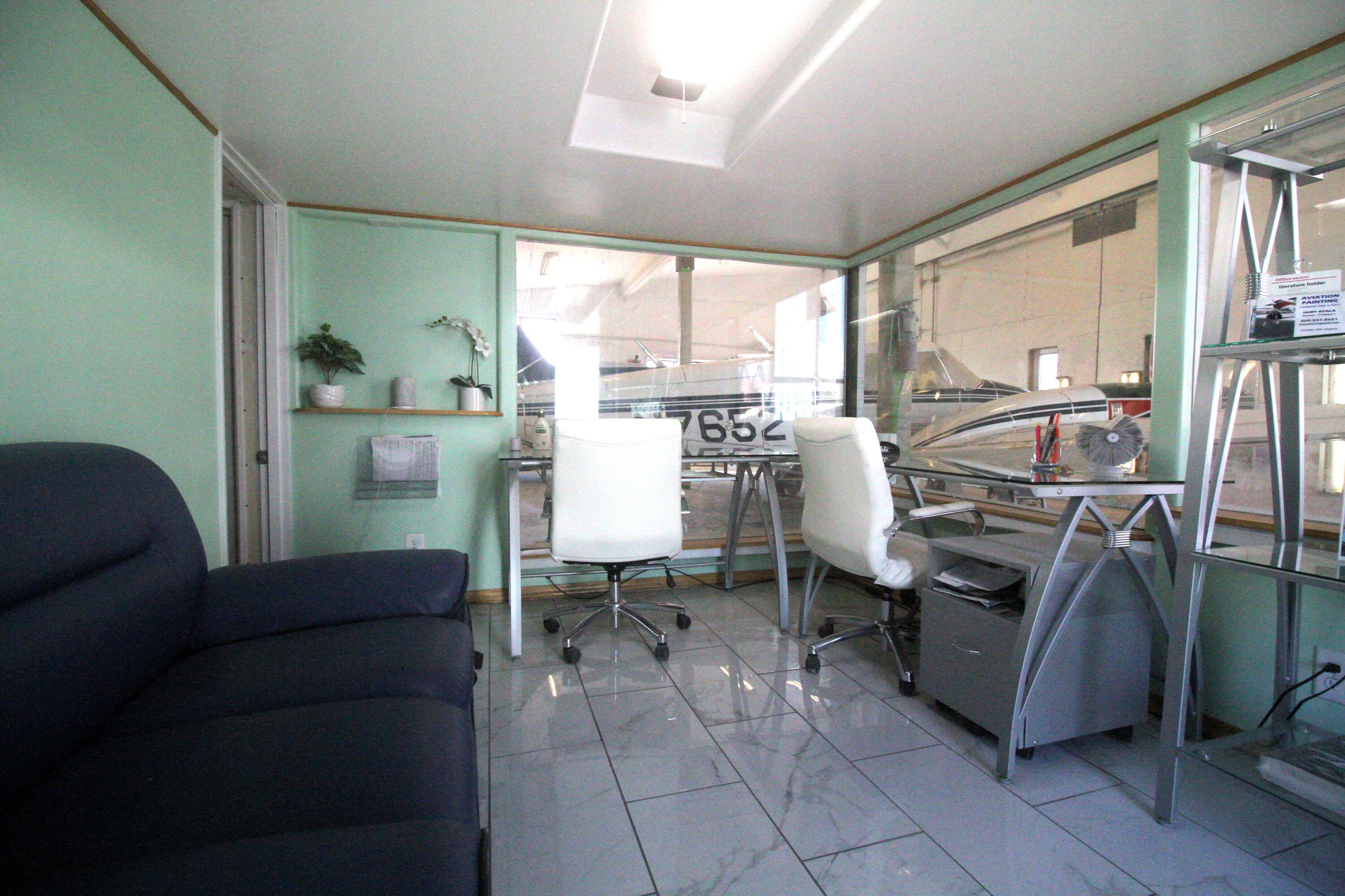 
                        Property photograph at
                        173M AIRPORT DR
                      