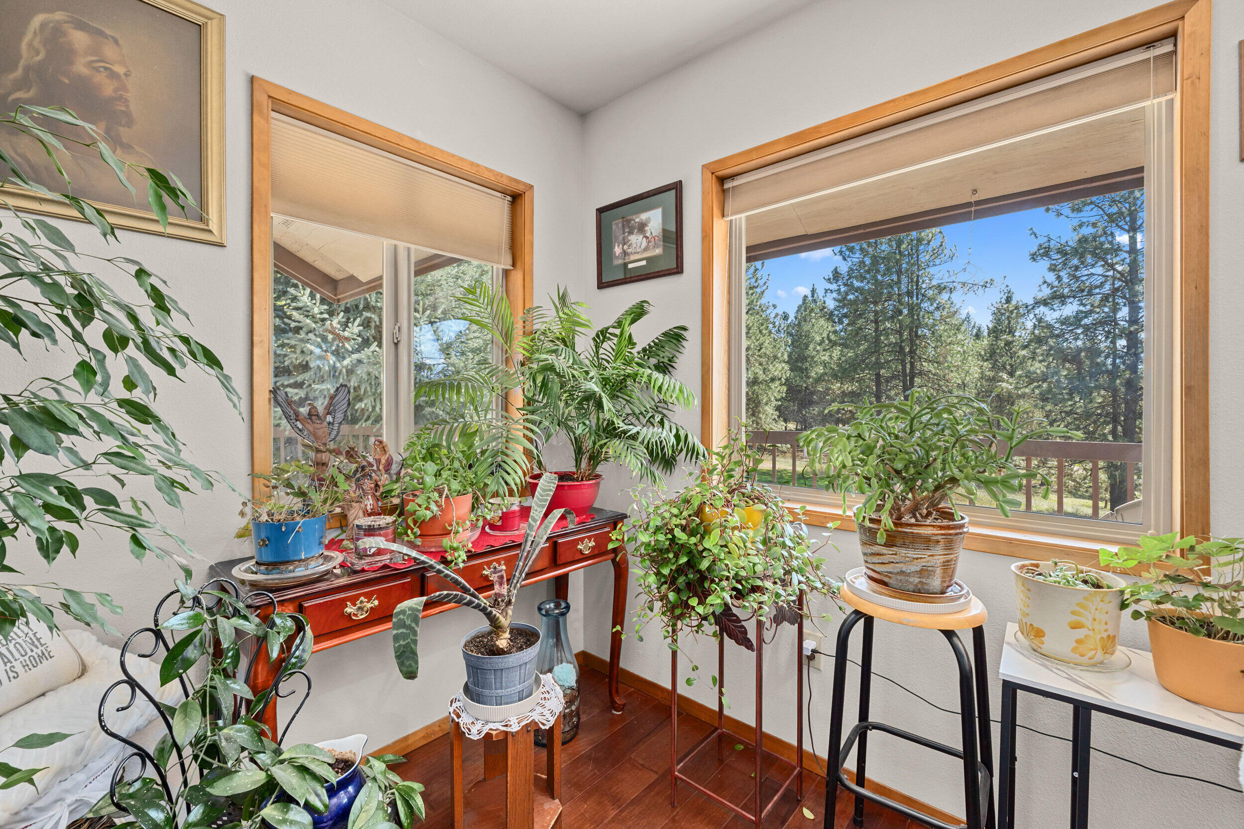 
                        Property photograph at
                        753 C ARDEN BUTTE RD
                      