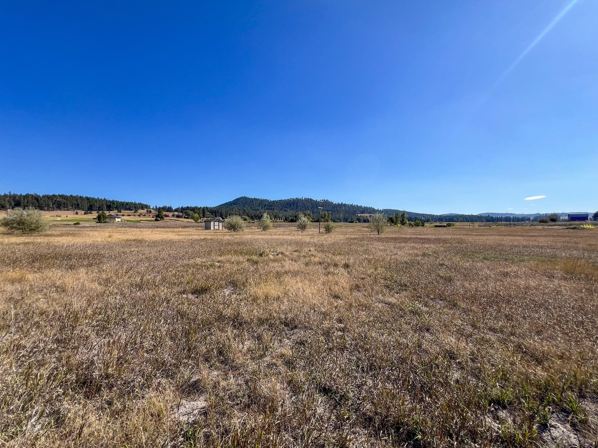 
                        Property photograph at
                        170 - TBD E HWY 20
                      