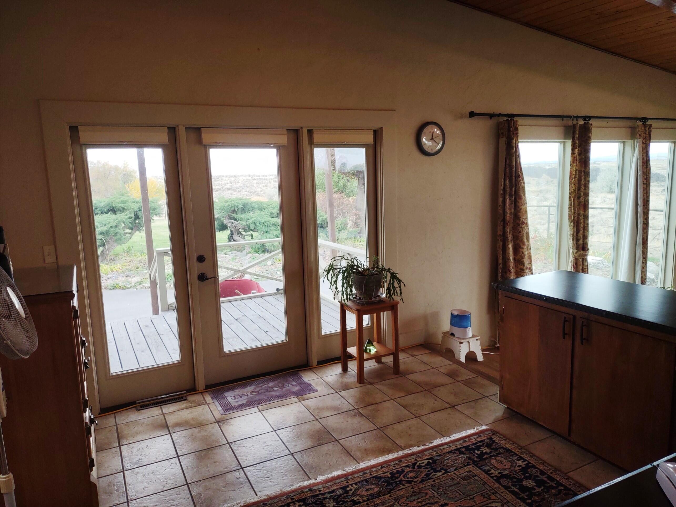 
                        Property photograph at
                        2175 W MCMANAMON RD
                      