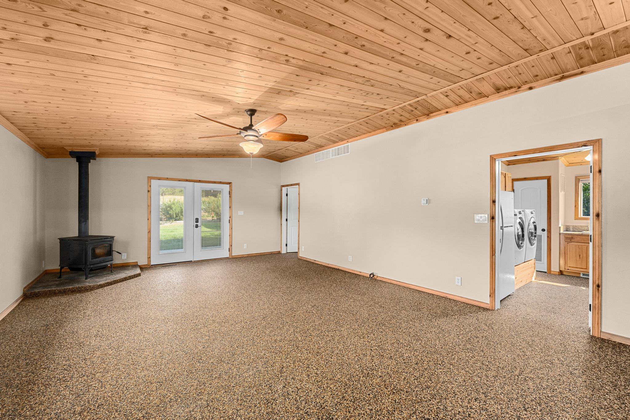
                        Property photograph at
                        1381 LITTLE TWIN LAKES RD
                      