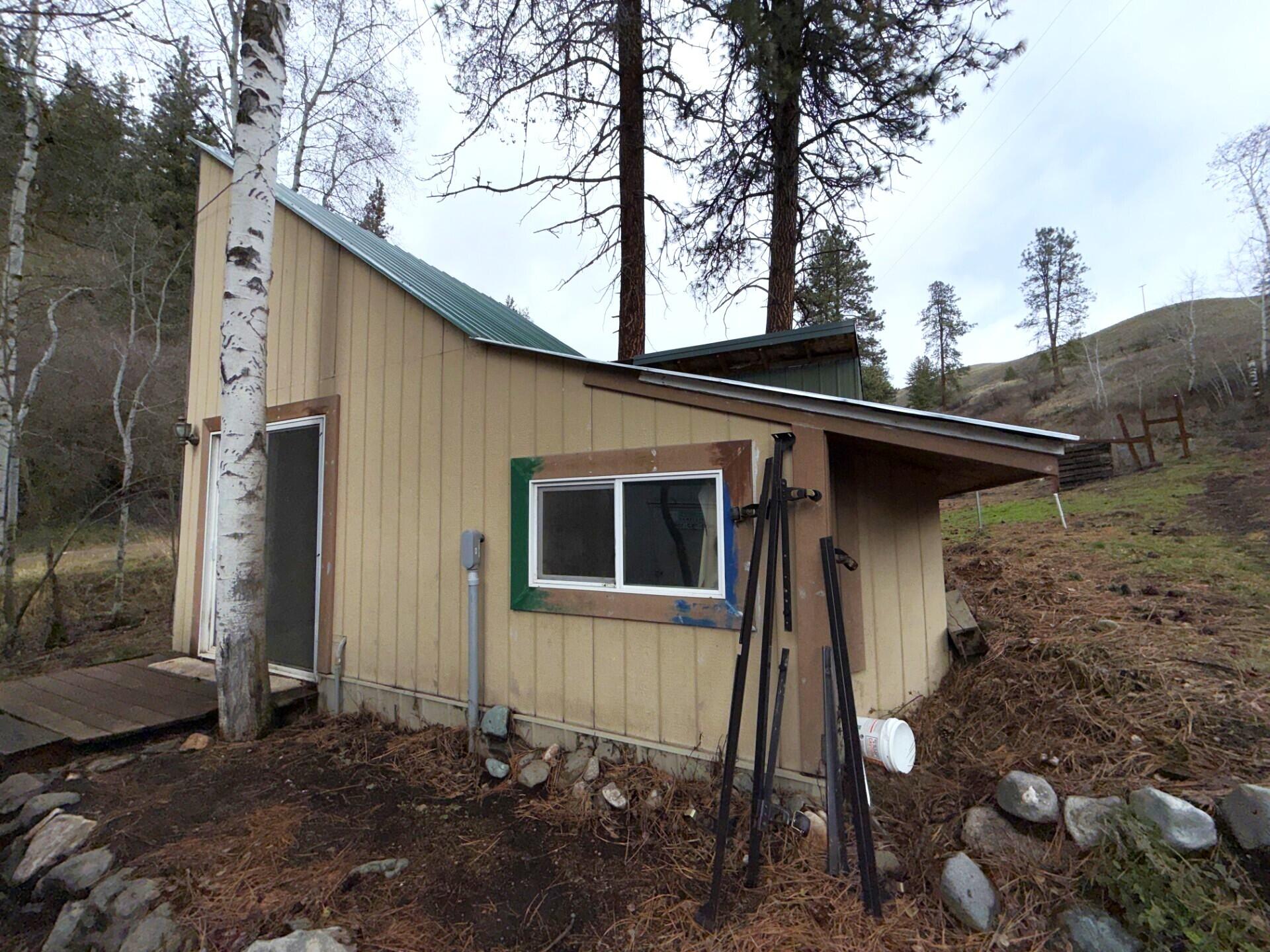 
            Exterior of
            TBD COTTONWOOD CREEK RD
          
