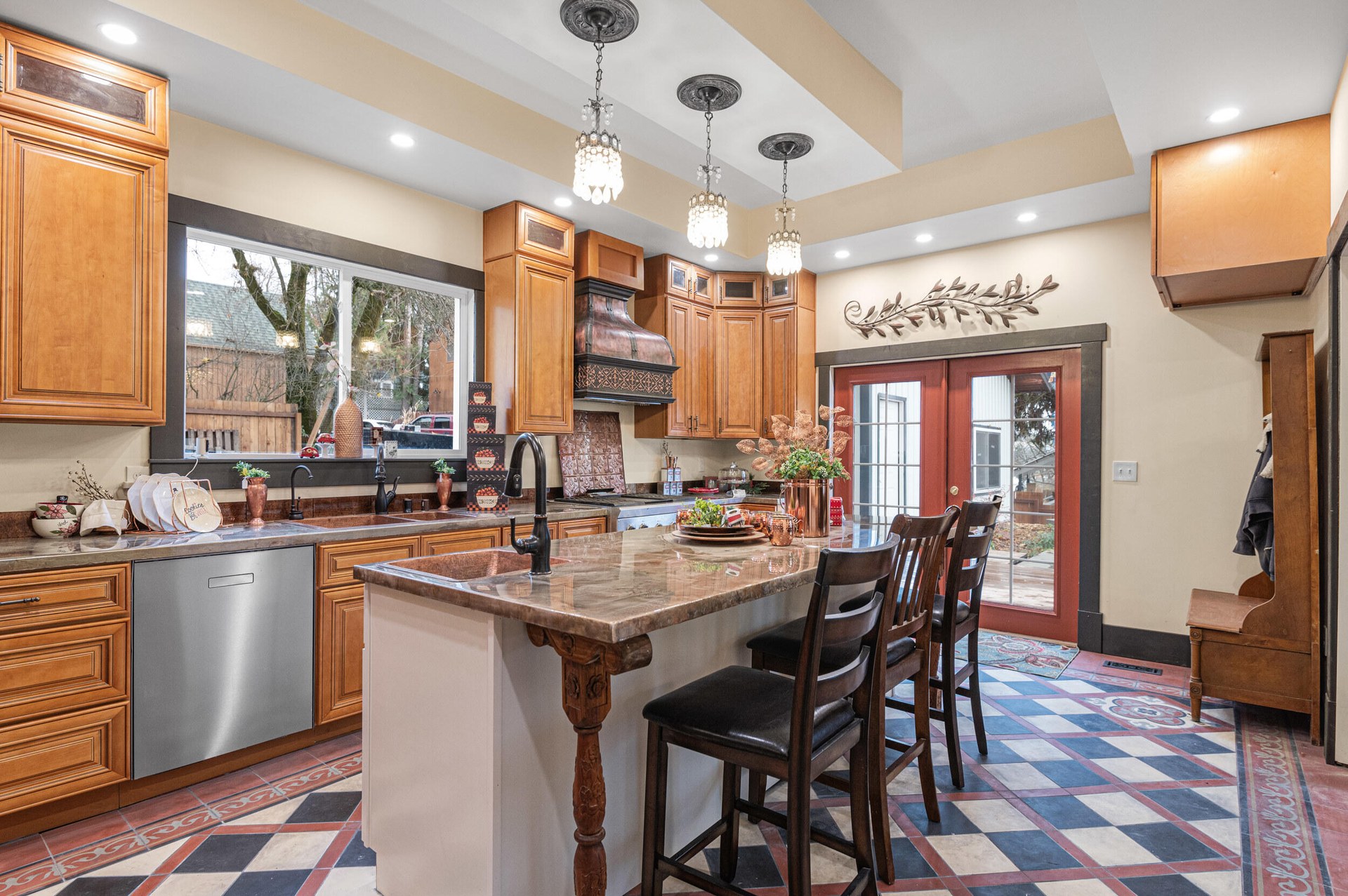 
                        Property photograph at
                        640 N ELM ST
                      