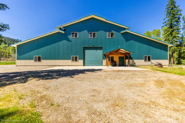 
            Exterior of
            393958 HIGHWAY 20
          