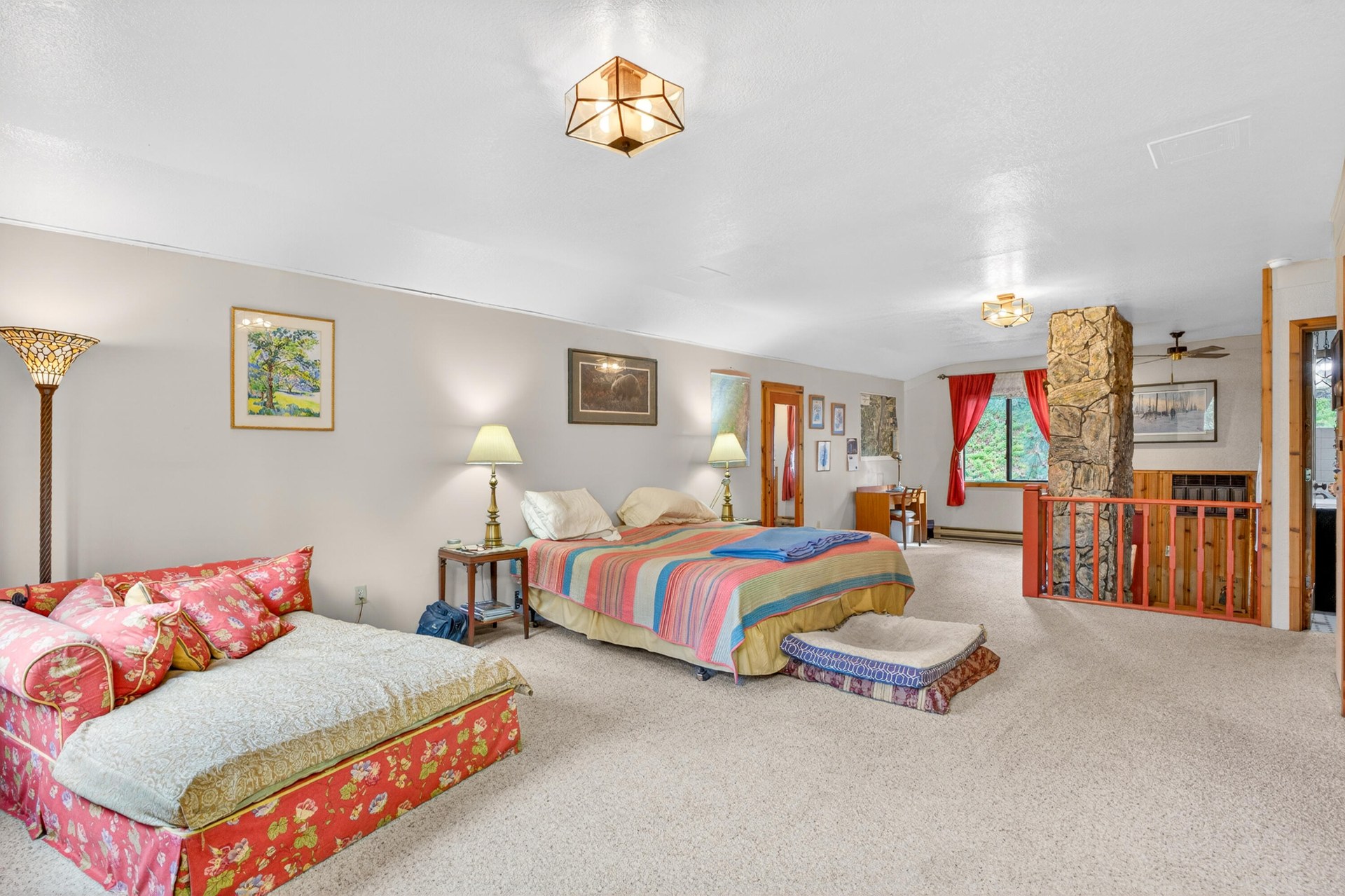 
                        Property photograph at
                        59 BISBEE CREEK LN
                      
