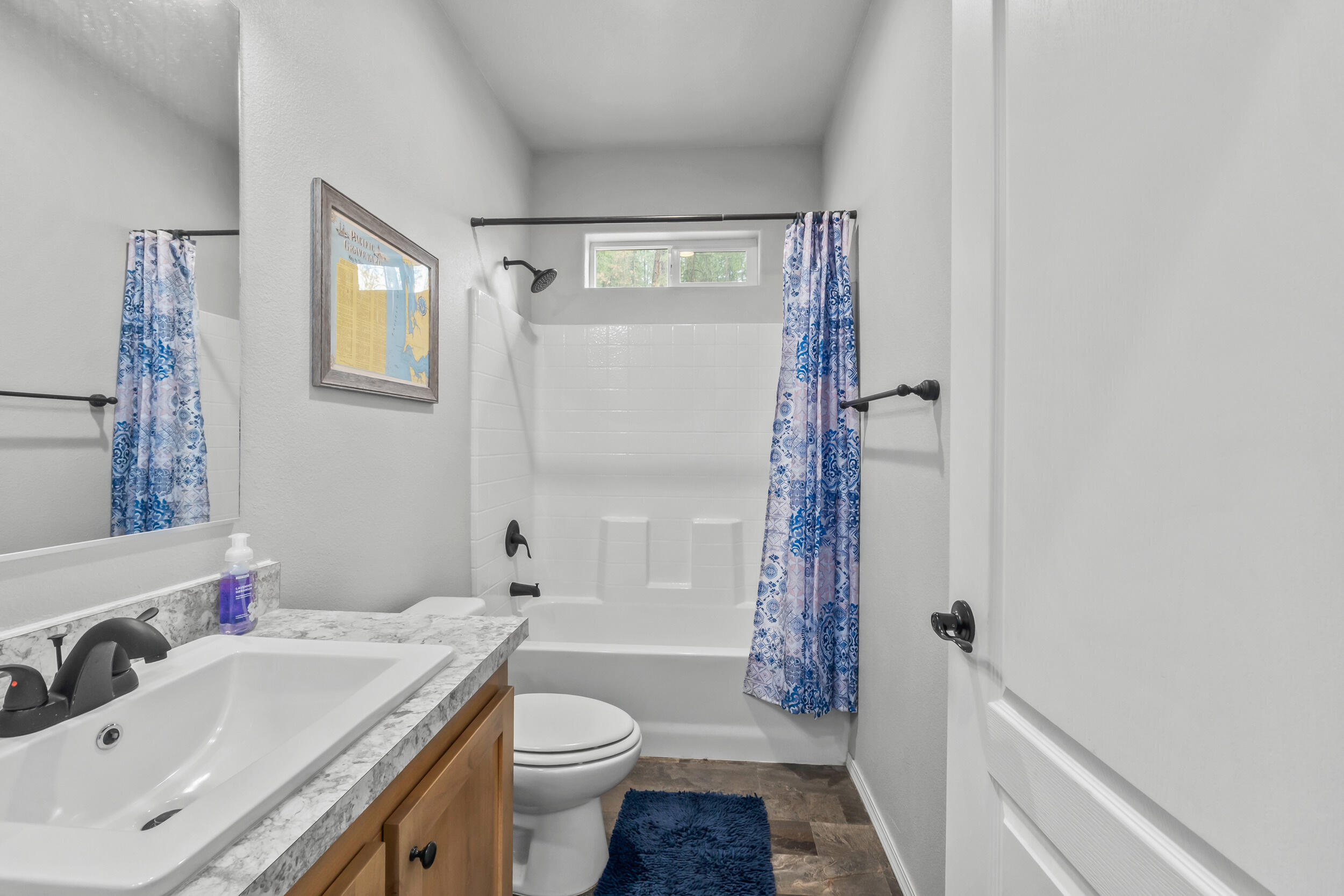 
                        Property photograph at
                        1477 COLLEGE LN
                      