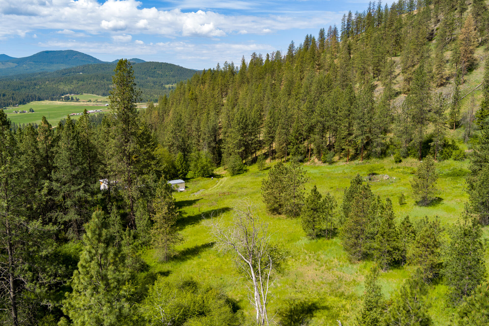 
                        Property photograph at
                        1763-I U.S. 395
                      
