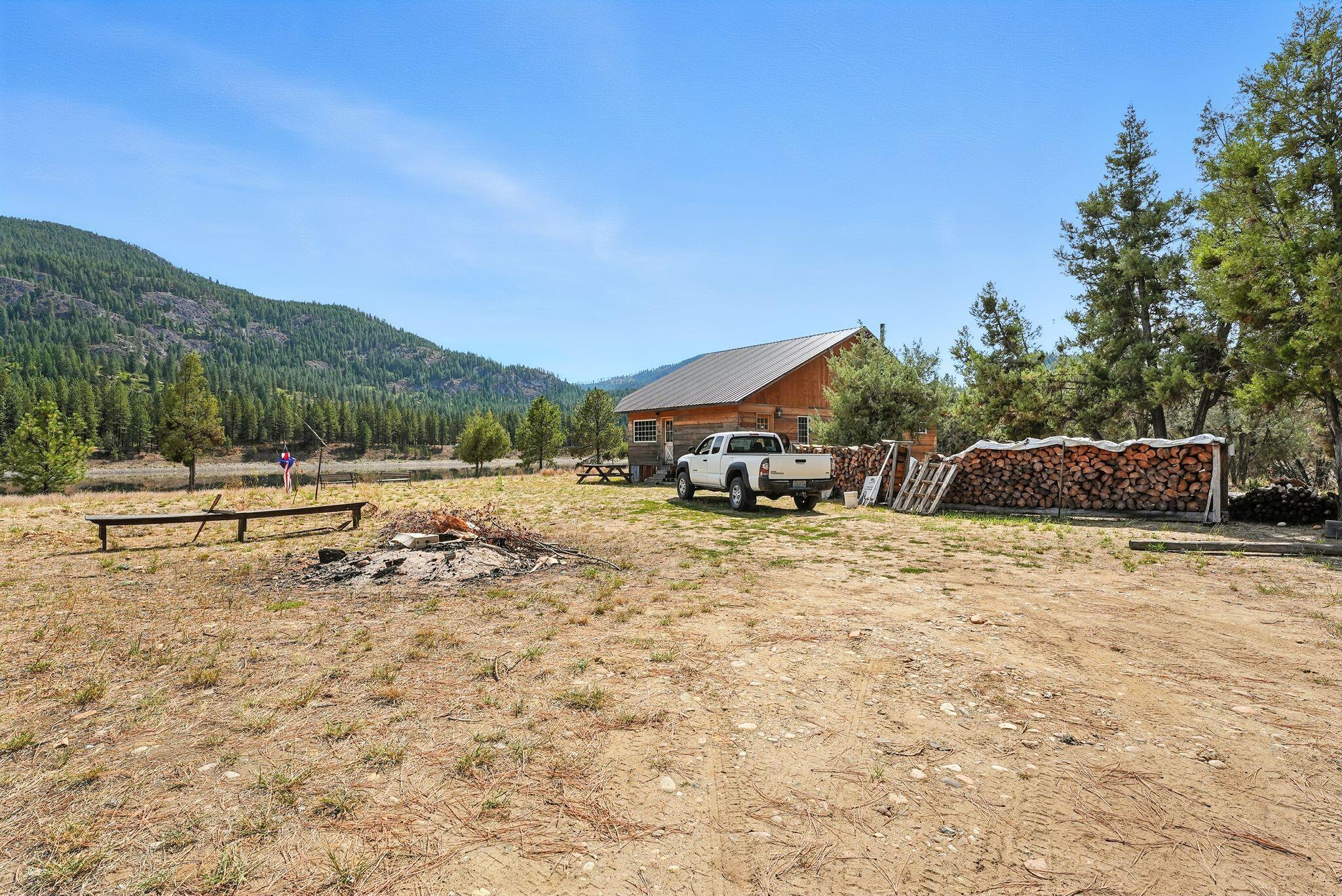 
                        Property photograph at
                        4004 NORTHPORT FLAT CREEK RD
                      