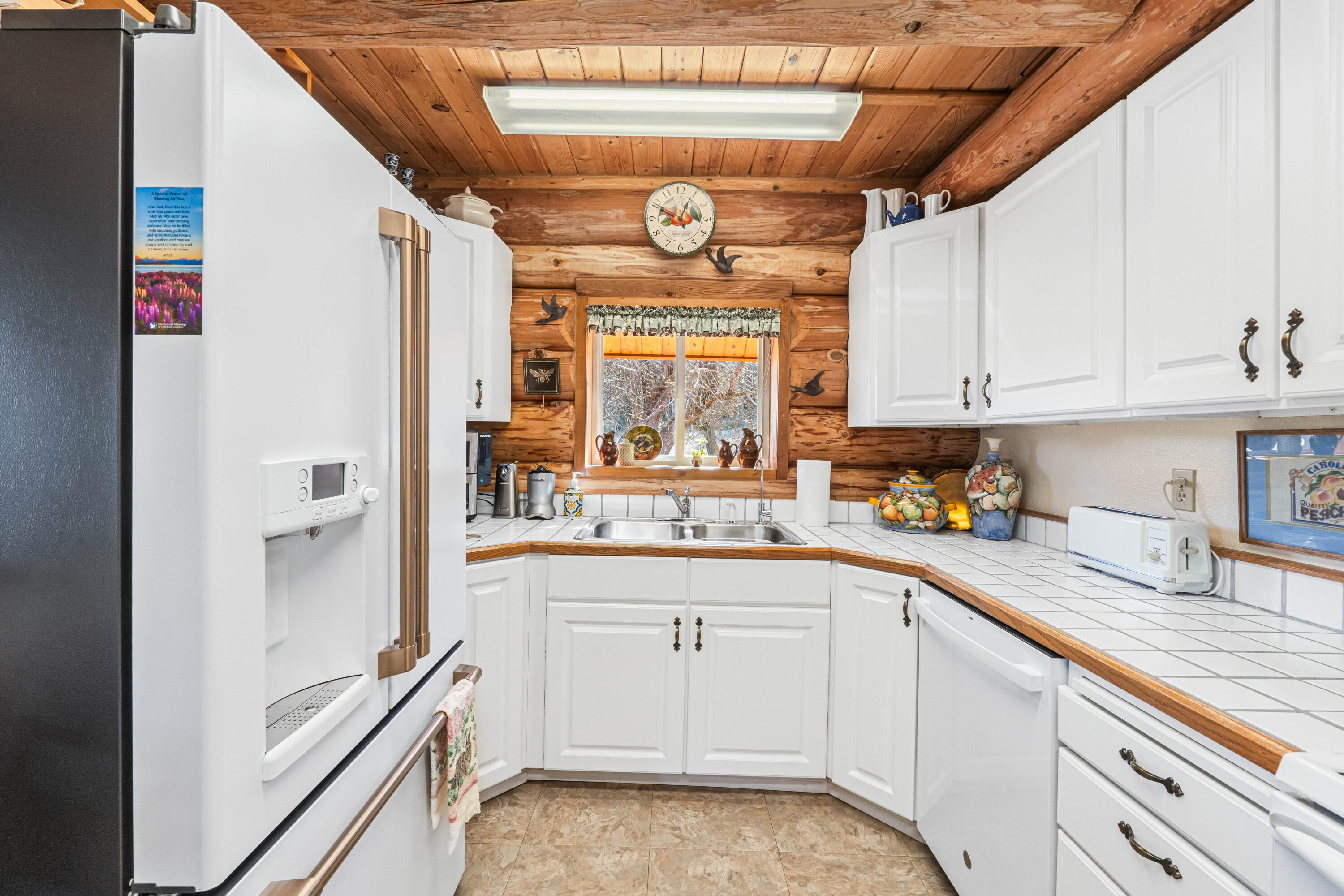 
                        Property photograph at
                        1114 N STOHR RD
                      