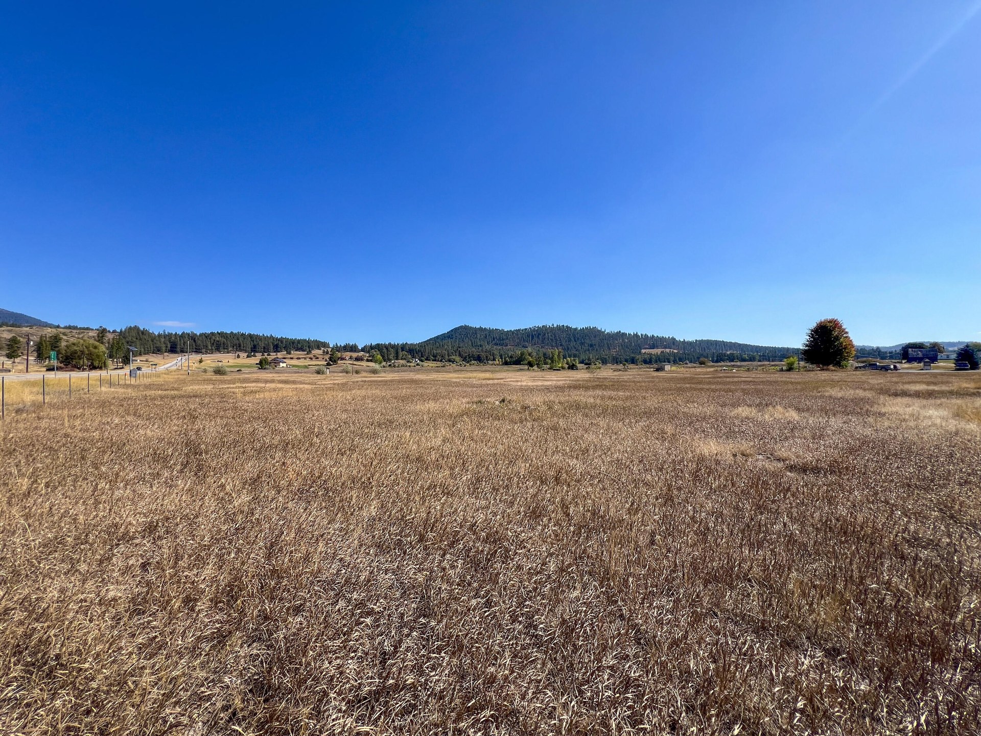 
                        Property photograph at
                        170 - TBD E HWY 20
                      