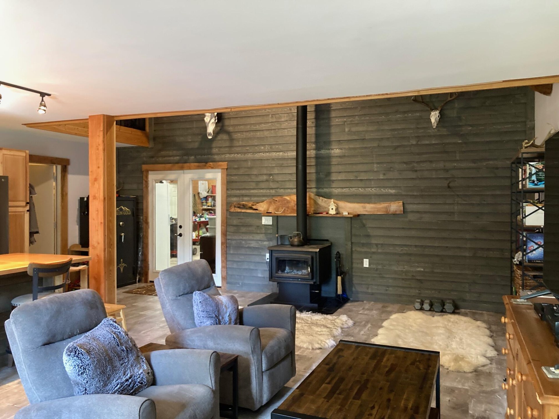 
                        Property photograph at
                        1496 Q HIGHWAY 20 E
                      