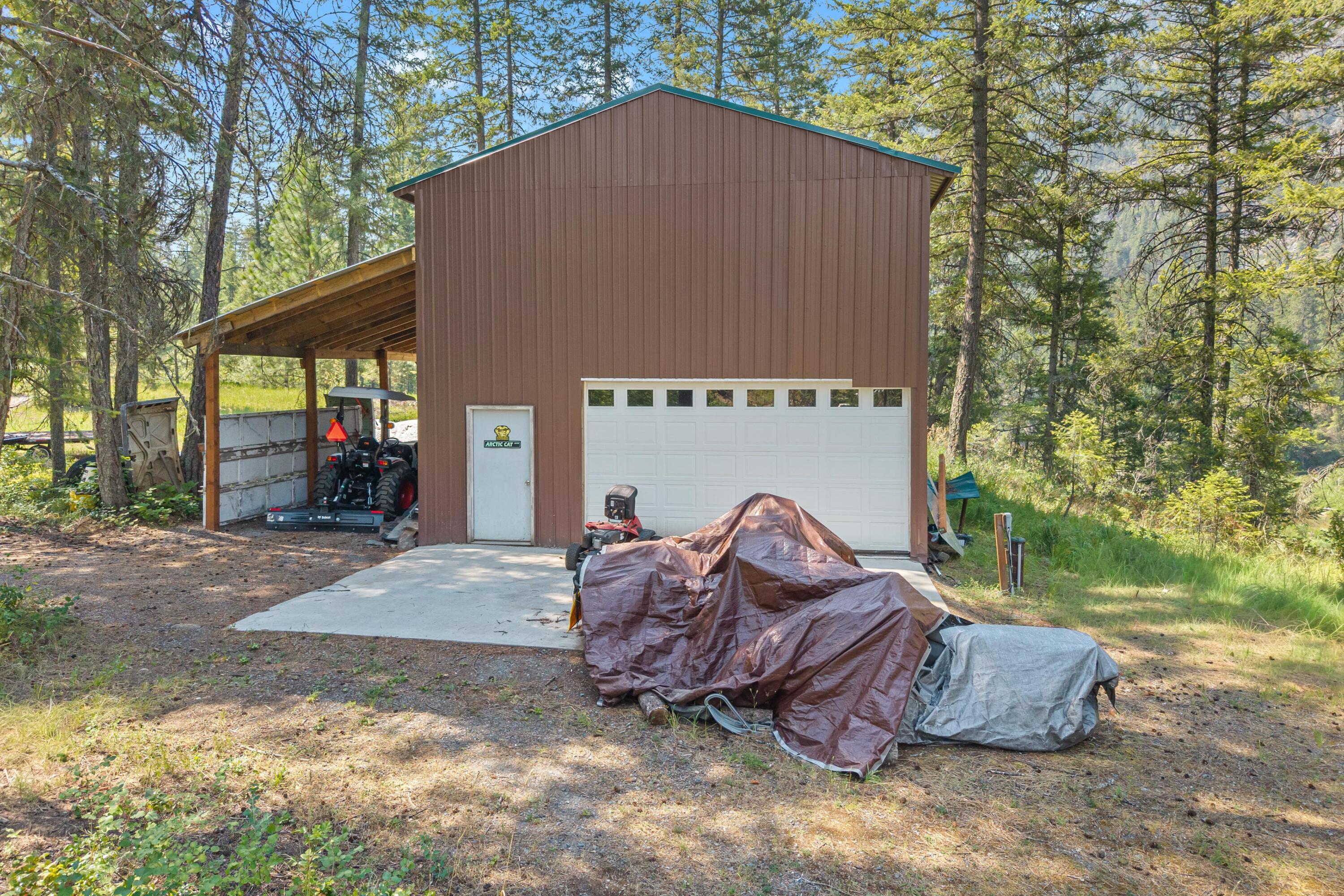 
                        Property photograph at
                        3733 V SAND CREEK RD
                      