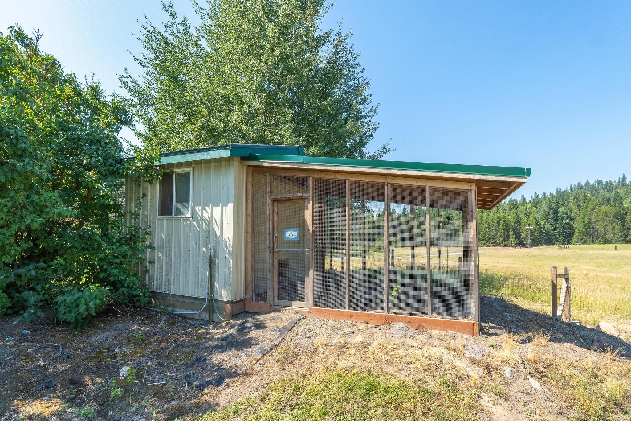 
                        Property photograph at
                        1381 LITTLE TWIN LAKES RD
                      