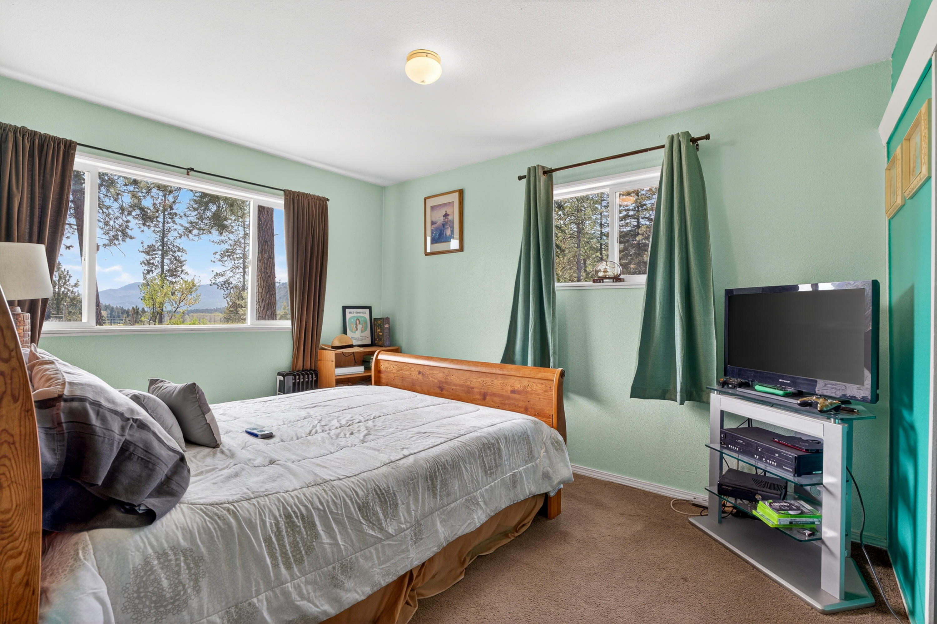 
                        Property photograph at
                        762 JOSEPH JESSICA RD
                      