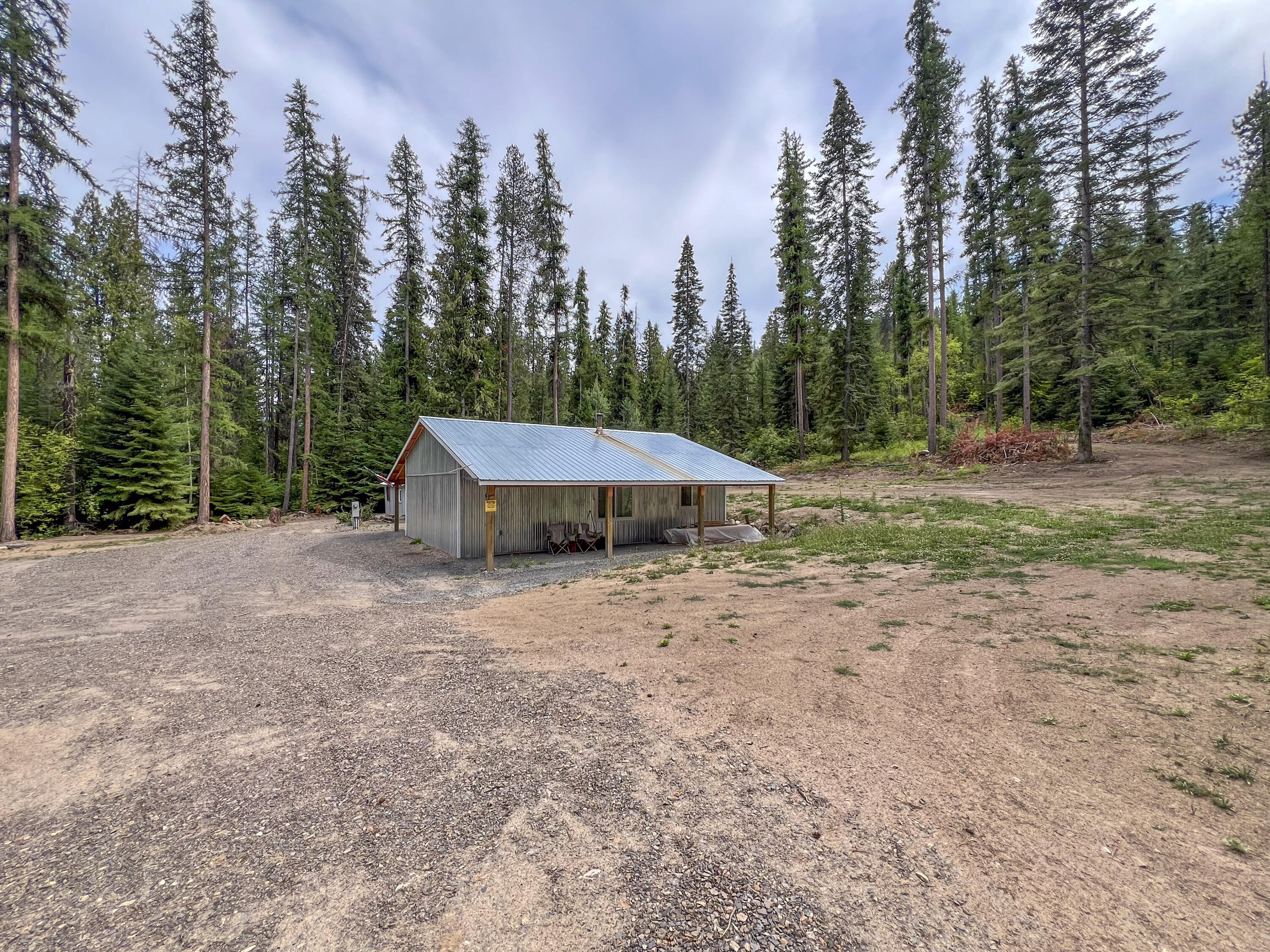 
                        Property photograph at
                        3402 LARKSPUR WAY
                      