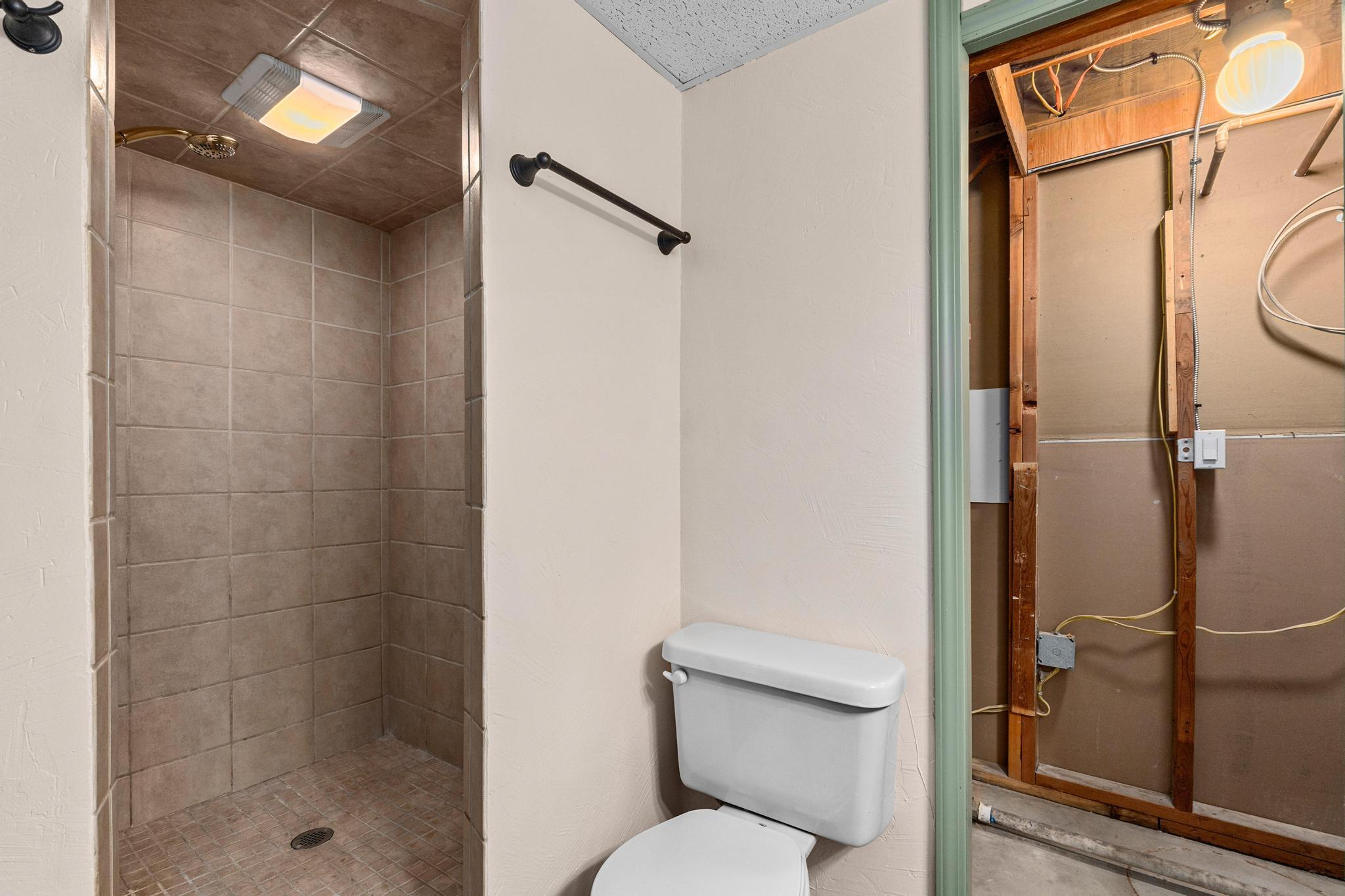 
                        Property photograph at
                        1381 LITTLE TWIN LAKES RD
                      