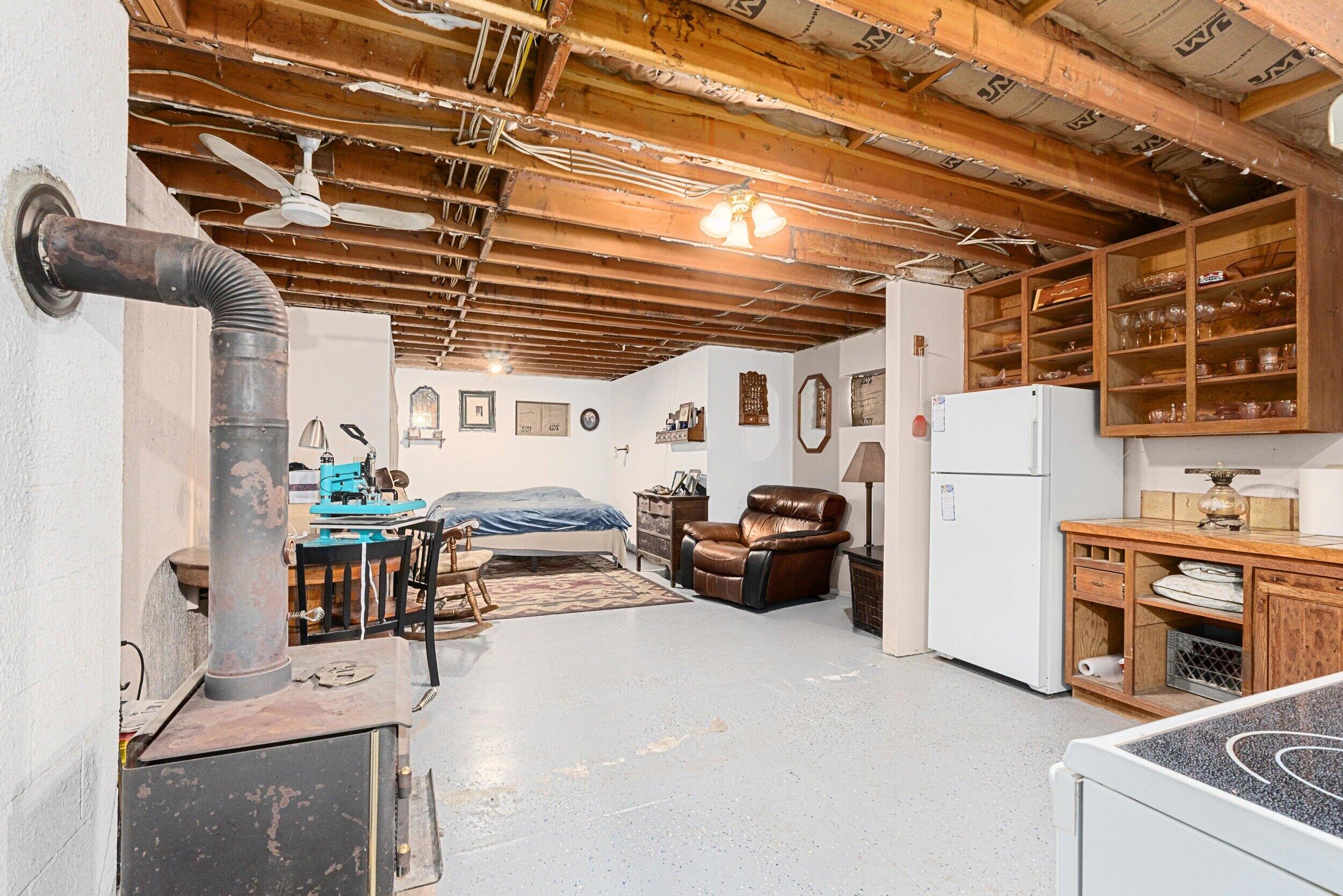 
                        Property photograph at
                        4158 LUMBERG RD
                      