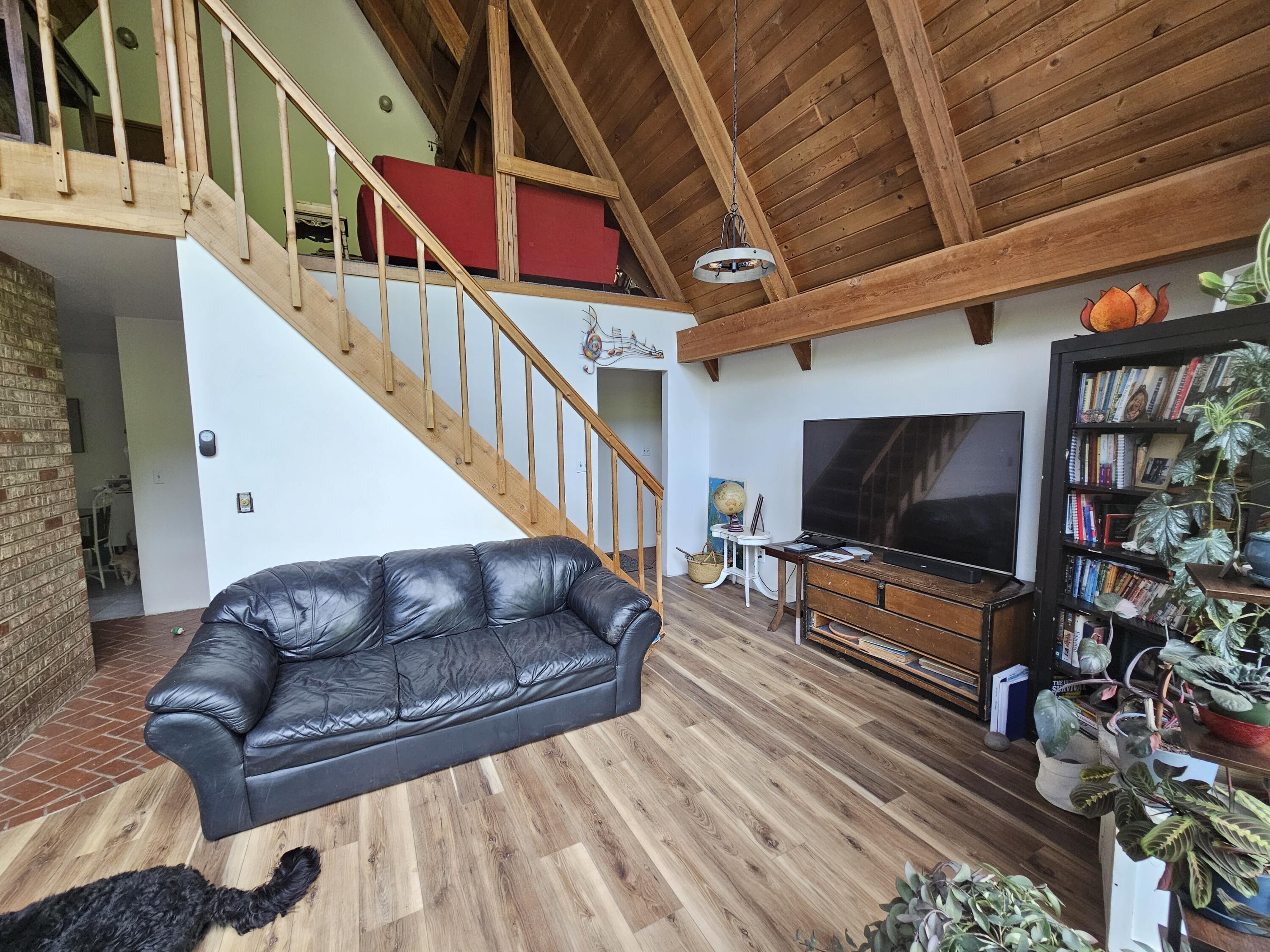 
                        Property photograph at
                        398462 HIGHWAY 20
                      