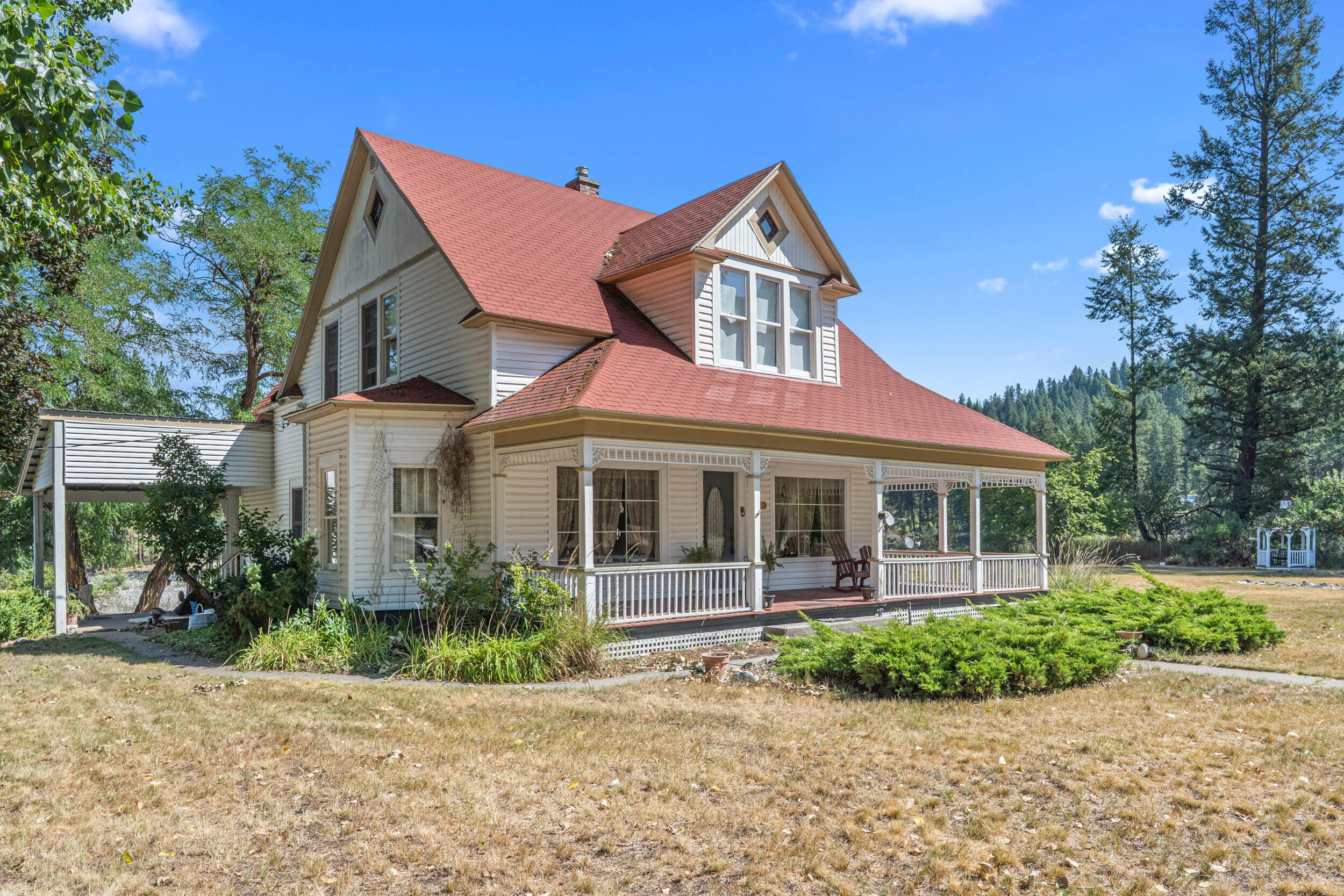 
                        Property photograph at
                        2339 KETTLE RIVER RD
                      