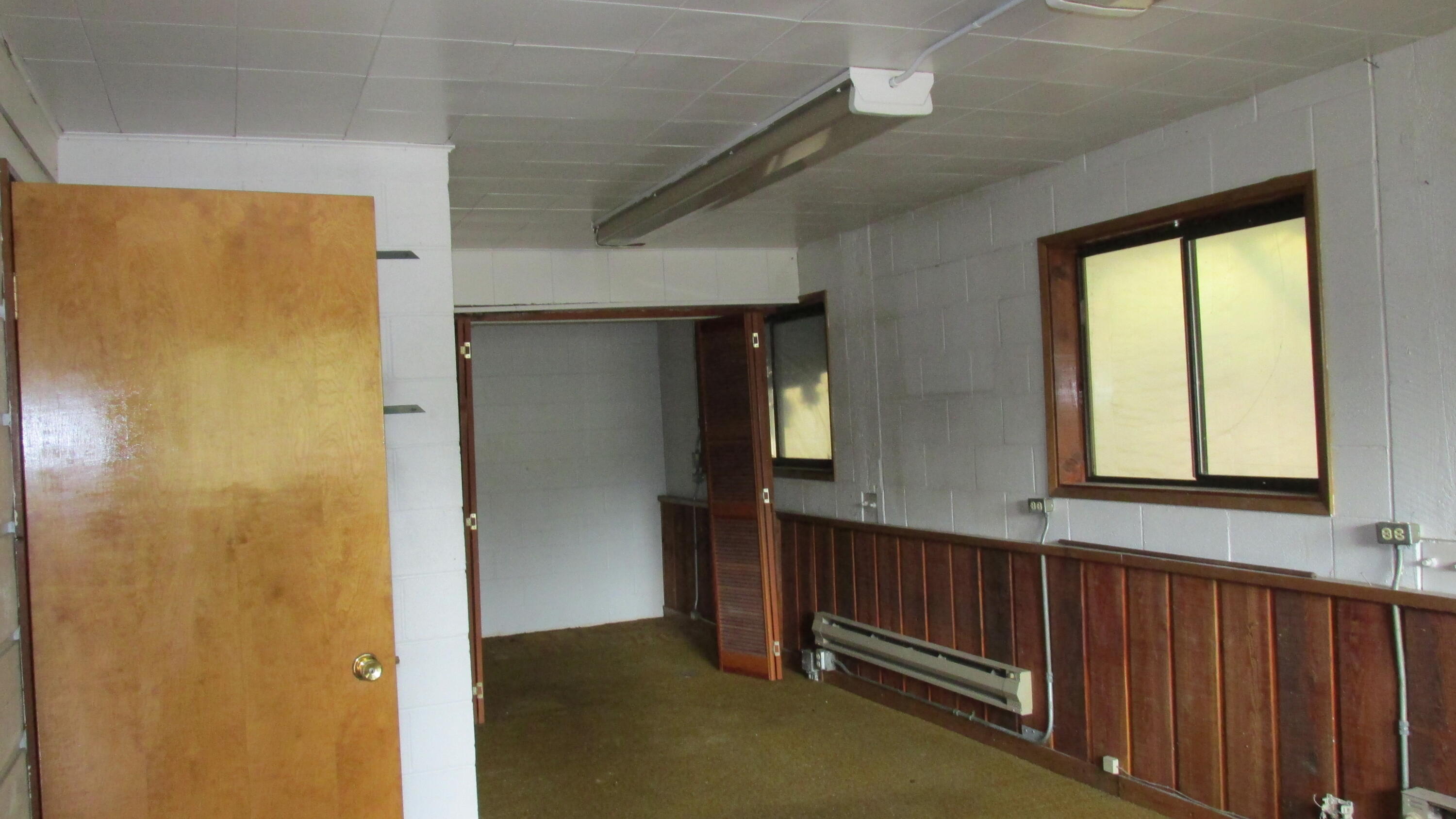 
                        Property photograph at
                        1475 US-395
                      